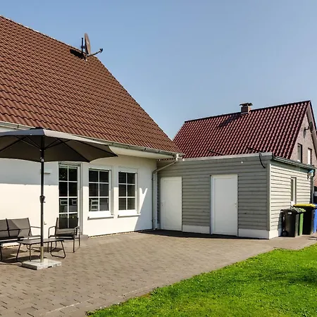 Ferienhaus Wiesmoor Holiday home *
